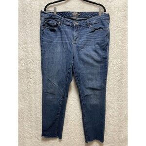 Torrid Jeans Women’s Plus Size 18 Blue Crop Boyfriend Frayed Hem Stretch Denim